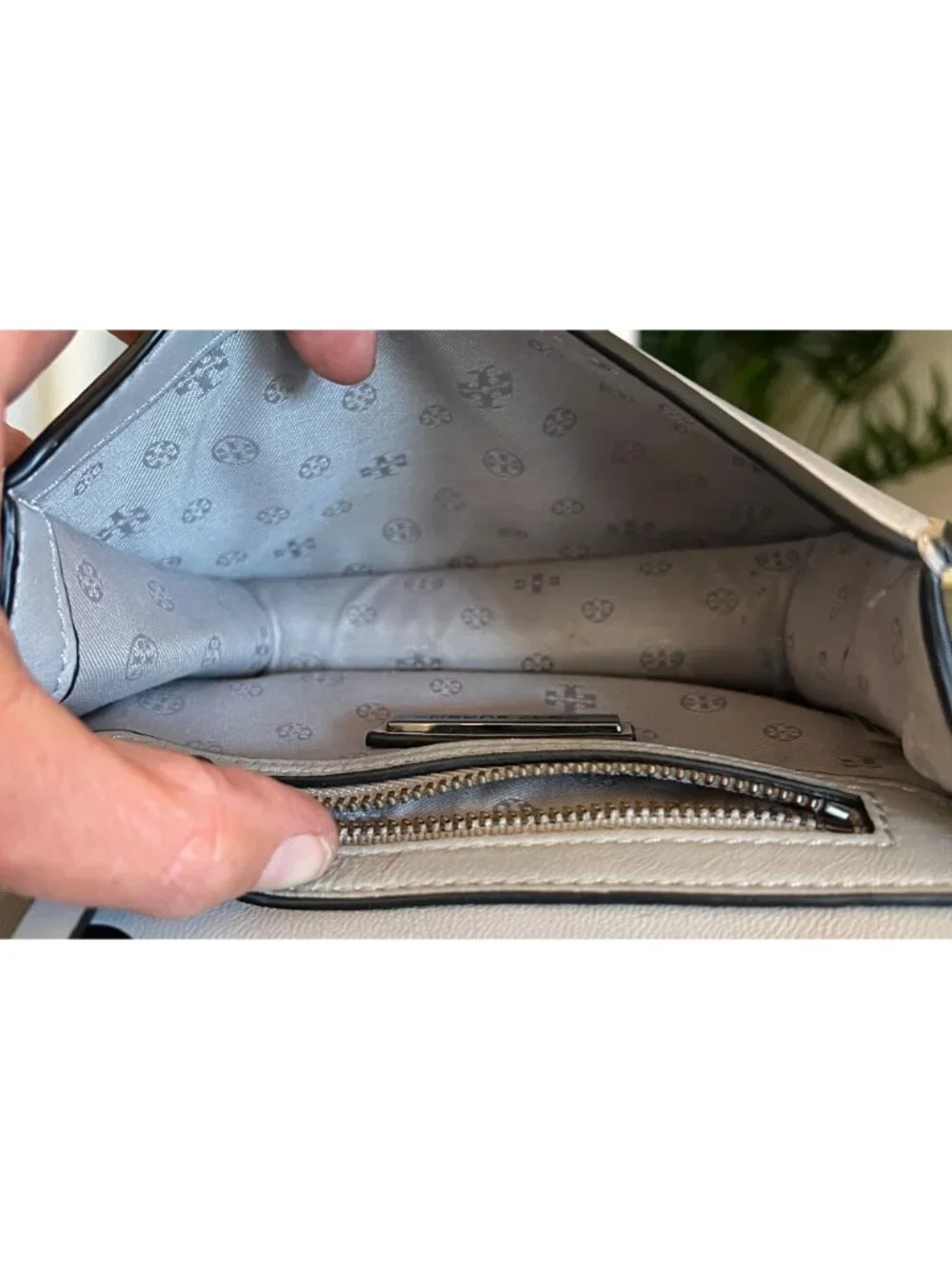 RARE!! Authentic Tory Burch Grey and Gun Metal Small Fleming Shoulder Bag